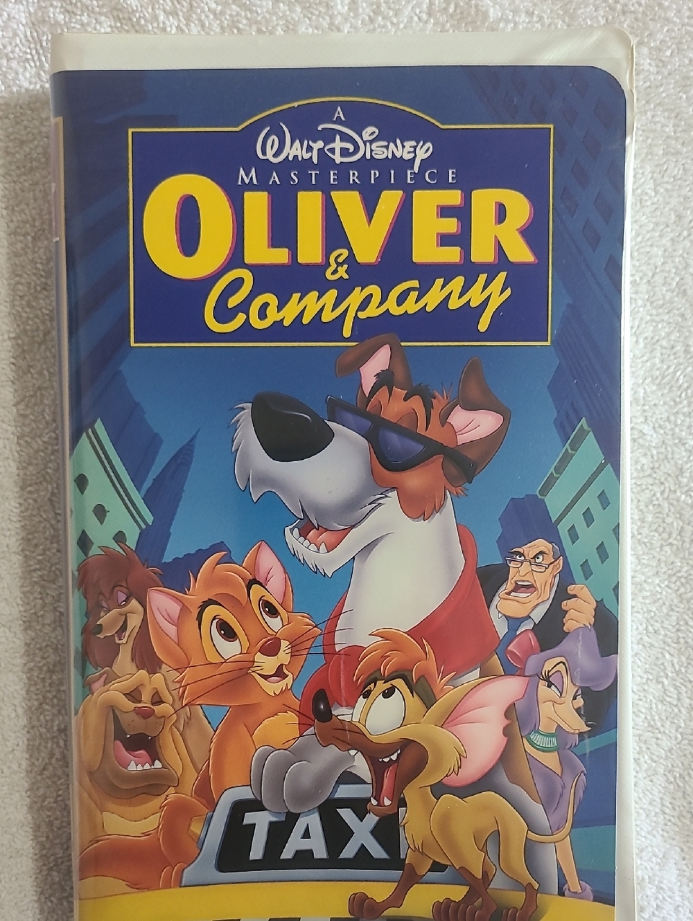 Walt Disney Oliver & Company VHS - Bright Blue Cover